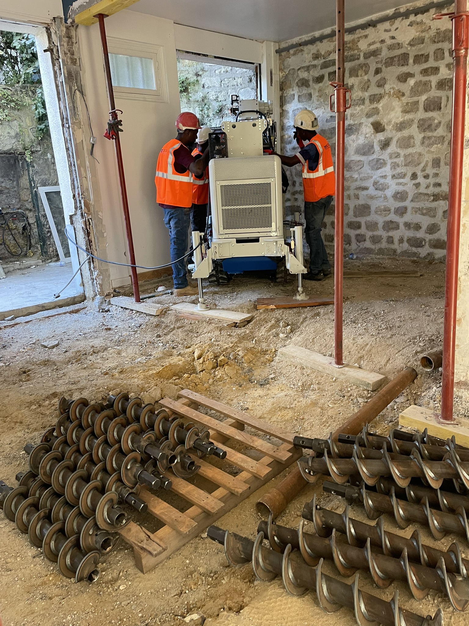 Reprise en sous œuvre par micropieux à Bois-d'Arcy | DELTA TRAVAUX SPECIAUX